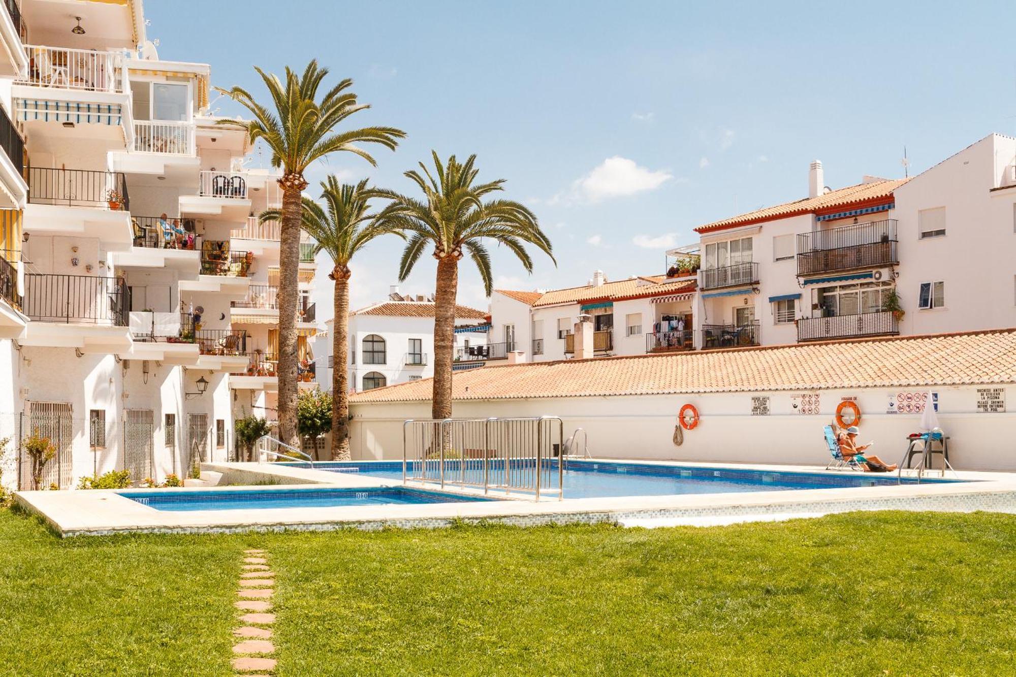 Coronado 148 Apartments Casasol Нерха Экстерьер фото